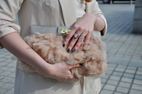https://trendycrew.s3.amazonaws.com/paris-fwaw2011-louise-ebel4.jpg